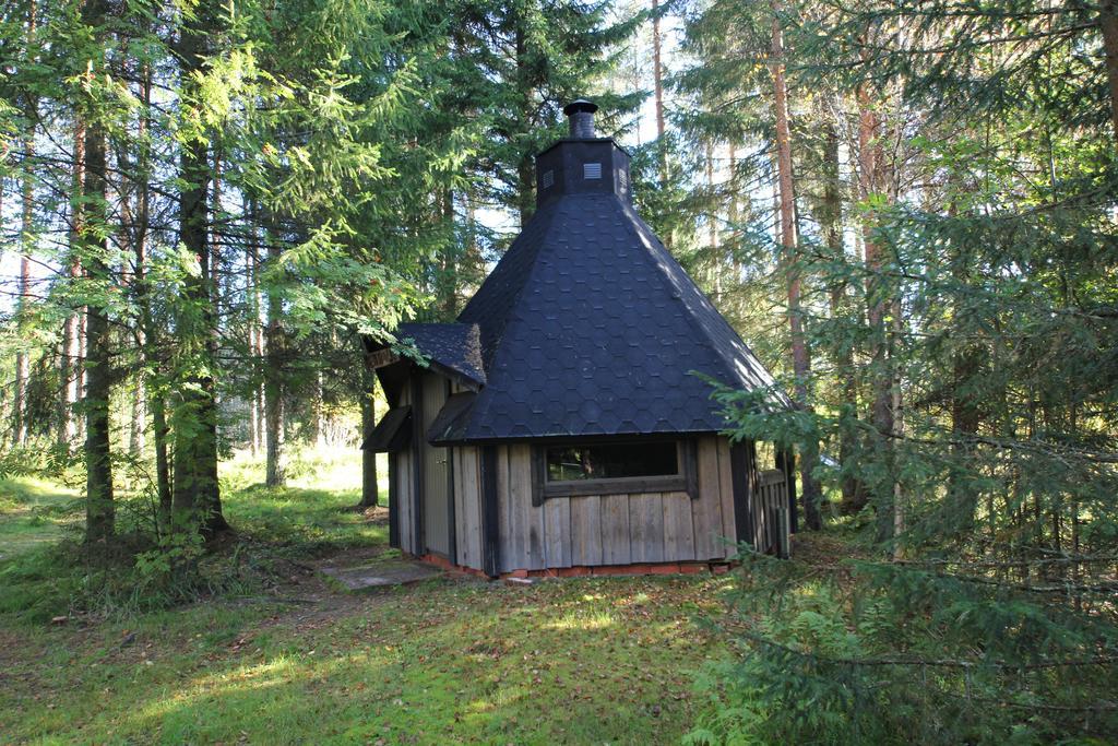 Keskikosken Lomamoekit Venajanjarvi Екстериор снимка